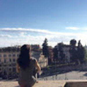 Meet your Posher, Alexis